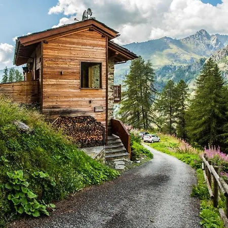 Hellochalet - Chalet D'alpage Larose - A Wild Back Mountain Escape, Large Sunny Garden And Matterhorn Views Valtournenche